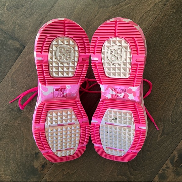 G/FORE Women's MG4+ Camo Golf Shoes - Knockout Pink - Picture 6 of 8